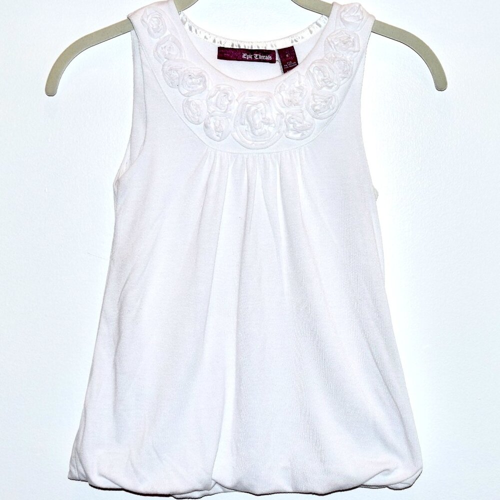 Epic Threads Sleeveless White Top with Flowers - Small